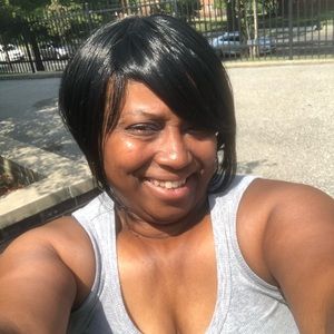 Meet your Posher, Crystal